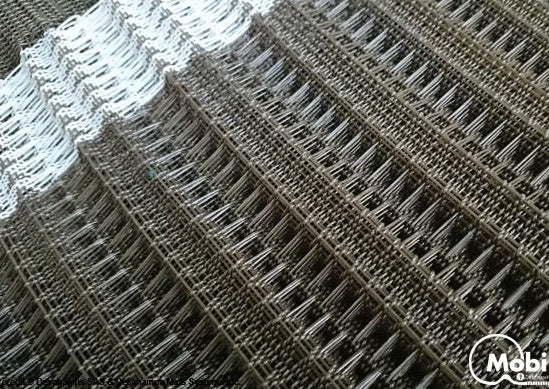 Close up of brown Mobs-Road matting